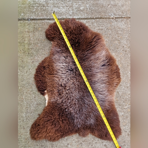 Brown sheepskin, N6 - Picture 1 of 2